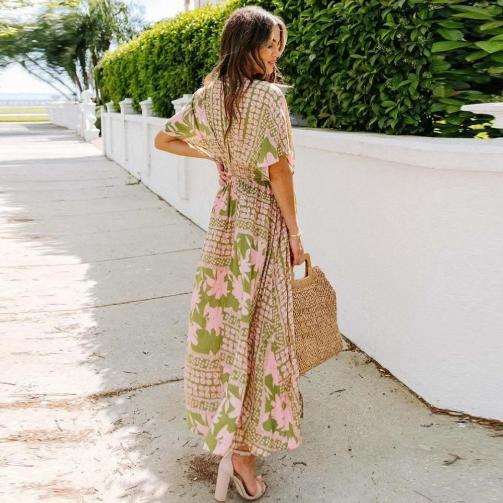 Vici A World to See floral slit dress in size M - Picture 3 of 13